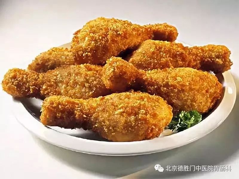 胃食管反流的人要注意，这8个行为加重疾病！