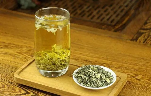 胃病越来越年轻化？养胃护胃：少碰2菜，多喝3茶，做好4事